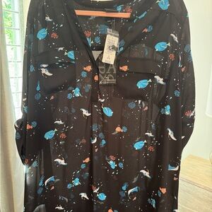 Disney Black and Blue Patterned Women’s Torrid Shirt